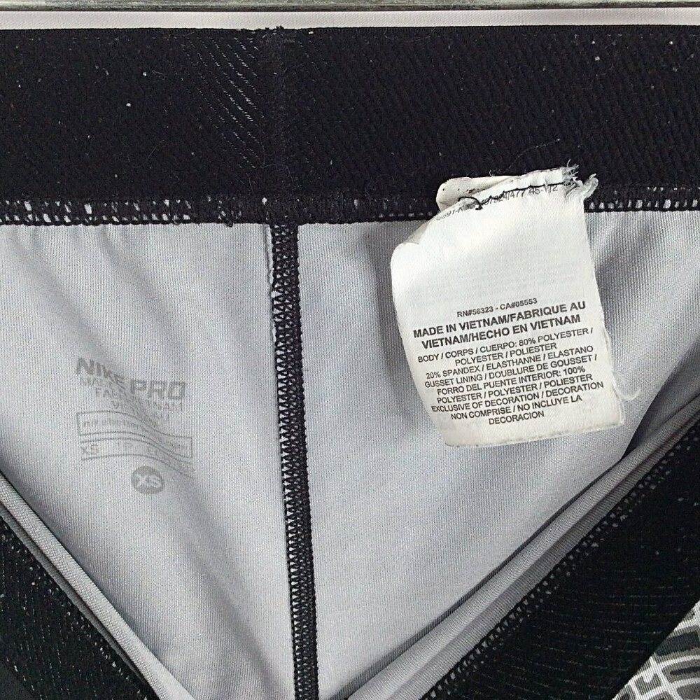 Nike Pro Cool Tracer Capris Womens Size XS Black White Training Leggings Workout - Picture 11 of 13